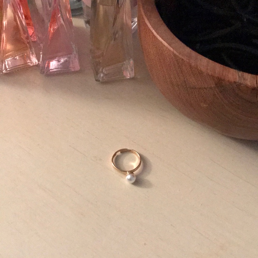 Adjustable pearl ring <3